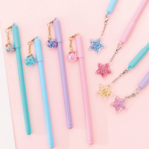Caneta com Pingente de Resina e Glitter