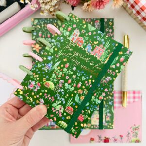 Caderno de Disco Buendía - Fazenda de Morangos Tamanho: A6 (14,8 x 10,5 cm) Folhas Decoradas
