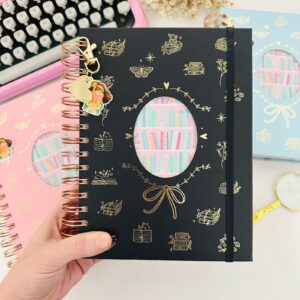 Caderno Wire-o Reposicionável - Amor por Livros Ed. Especial Preto (21 x 14,8cm) Folhas Decoradas