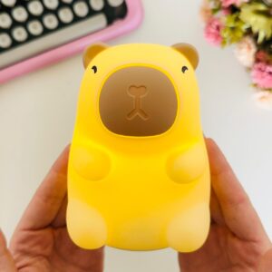 Lâmpada Suave em Silicone Capivara 12x9 cm