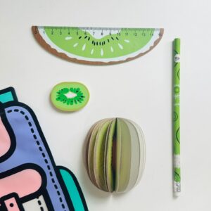 Mochilinha Promocional com Kit Kiwi
