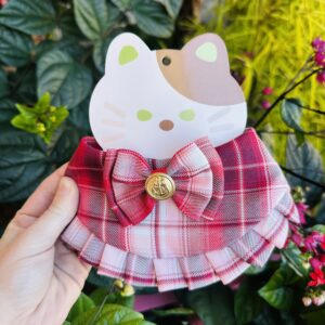 Enfeite de Pescoço para Gatos e Cachorros Pequenos - Xadrez (30cm)